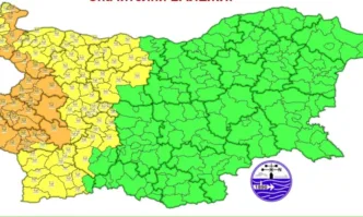 Жълт и оранжев код за валежи и гръмотевици в неделя – дъжд в цялата страна