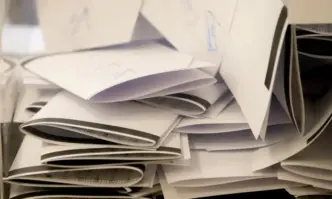 Разликата между ГЕРБ СДС и ПП ДБ пет дни преди вота е