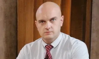 От профила във Фейсбук на журналиста Ивелин Николов Един бивш гербер