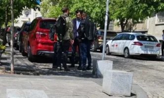 В разгара на напрежението около събарянето на незаконни постройки в