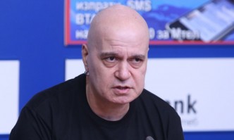 Колтуклиева: За политическото лицемерие и партийната непочтеност на Слави Трифонов