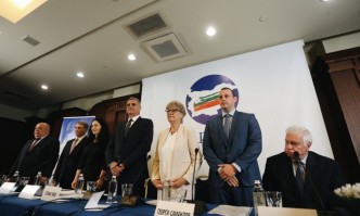 Партията на Стефан Янев: Въвеждането на еврото в България трябва да се отложи