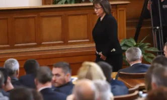 От Фейсбук профиа на Калина АндроловаВсички от БСП начело с