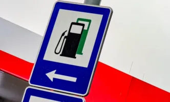 България има запаси от бензин, дизел и авиационно гориво за над три месеца