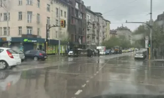 Линейка се обърна на едно от ключовите кръстовища в София