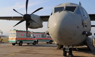 Екипи на три болници и ВВС участваха в животоспасяваща операция на 7-годишно дете