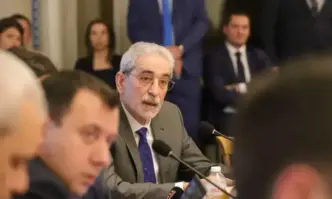 От Фейсбук плофила на Борислав ЦековНаправих си труда да слушам