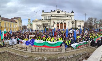 Полицаите настояват за 20 процентно увеличение на заплатите Те са недоволни
