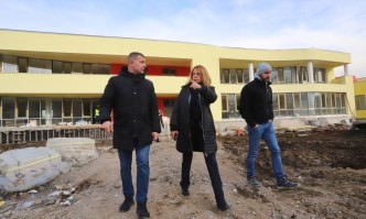 Фандъкова: Строят се 13 детски градини в София, забавяне има в Лозенец и Красно село