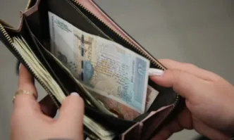 38% от българите са в риск от бедност - втори сме след Словакия