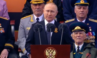 Путин на 9 май: Русия даде изпреварващ отпор на агресията (ВИДЕО/СНИМКИ)