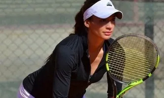 Ани Вангелова започна с успех в Тунис