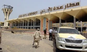 Кървава атака срещу летището на Аден след пристигането на новото правителство на Йемен