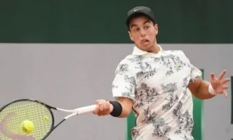 Адриан Андреев отпадна в първия кръг на турнир по тенис в САЩ