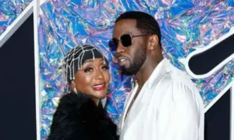 Майката на Пи Деди Джанис Смолс Комбс излезе