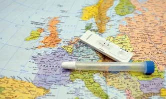 Различни правила и цени за тестове за COVID-19 в държавите в Европа