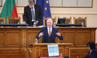 Окончателно: Росен Желязков беше избран за председател на Народното събрание