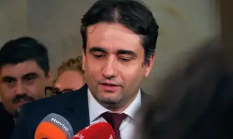 От Фейсбук профила на Виктор БлъсковБожидар Божанов от ДБ отново