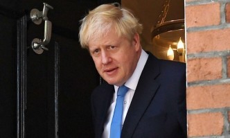 Премиерът на Великобритания Борис Джонсън е разпитан от държавния служител