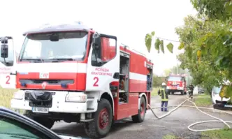 Пожар избухна малко преди обяд днес в оранжерия под жп