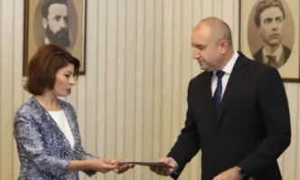 В понеделник президентът Румен Радев ще връчи първия мандат за