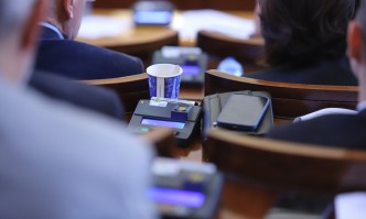 Народното събрание гласува състава на ресорните комисии В дневния ред