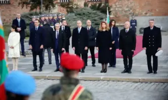 Осветиха бойните знамена, флаговете и знамената-светини на Българската армия