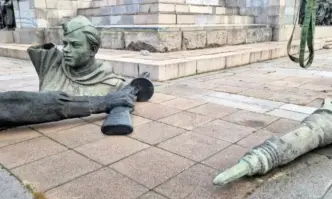 От Фейсбук профила на Делян ДобревДо ПП Терзиев Бонев Защо не преместите