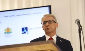 Те се чудят има ли смисъл ако прати плановете в