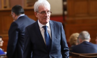 Антикризисните мерки са толкова закъснели Управляващите се объркаха много другите