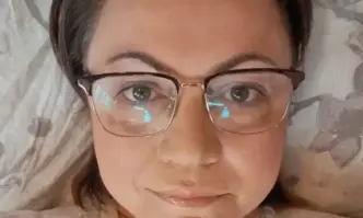 Лидерът на БСП Корнелия Нинова е претърпяла операция на паращитовидната