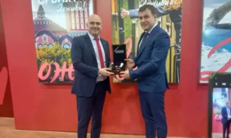 Рекламата на двете страни заедно ще привлече повече туристиБългария и