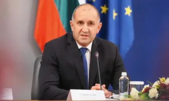Първа ключова визита като премиер: Румен Радев се среща с Фридрих Мерц в Берлин
