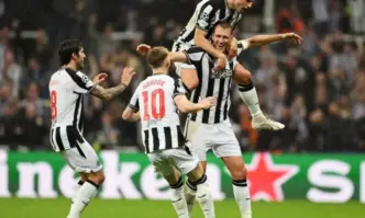 Нюкасъл се наложи над Пари Сен Жермен с 4 1 след