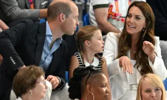 Докато целият свят търси Кейт Мидълтън Бъкингамският дворец си търси