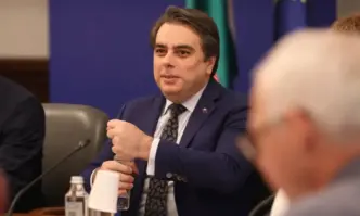 Политиката на правителството е пенсиите да се увеличават трайно а