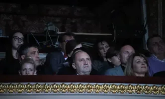 Аз говорих с дъщеря ми за тази раздухвана истерия за