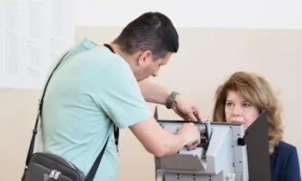 Йотова гласува, машината дефектира