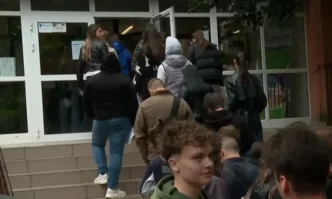 Започна втората матура: Вариант 2 и Тема 5 за професионалното профилиране бяха изтеглени днес