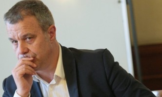 Емил Кошлуков връща наградата си за тв журналистика Свети Влас