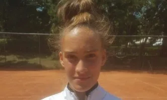 Денислава Глушкова е полуфиналистка на Европейското лично първенство до 16 г. в Москва!