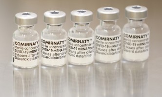 Европейският регулаторен орган одобри поставянето на ваксината на Пфайзер на