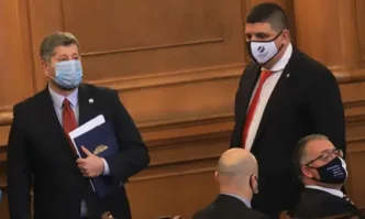 Демократична България обяви водачите на листите си за предстоящите парламентарни