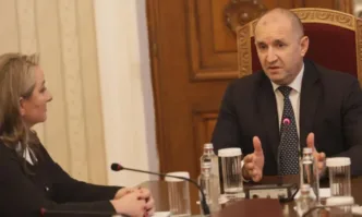 Деница Сачева пред президента: Няма да участваме в съставянето на друг кабинет в рамките на 51-вото Народно събрание