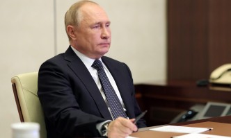 Владимир Путин си сложи трета доза, избра Спутник лайт
