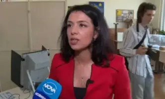 Ваня Григорова избра да гласува с хартиени бюлетини Вече повече