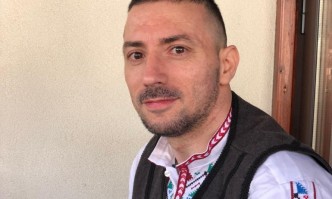 От Фейсбук профила на историка Бранимир ПантовДепутатите от Бундестага помагат