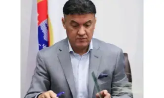 Българският футболен съюз и конкретно президентът Борислав Михайлов получиха поредно