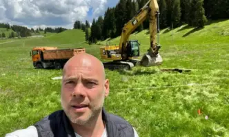 Симеон Караколев станал популярен през последните дни с инициативата си