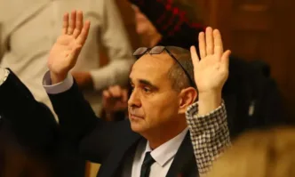 Противно на всички изказвания през последните седмици че Продължаваме промяната